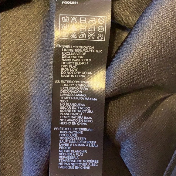 Forever 21 Black Lined Floral Detail Sleeveless Dress - Picture 9 of 9